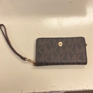 Michael Kors wristlet